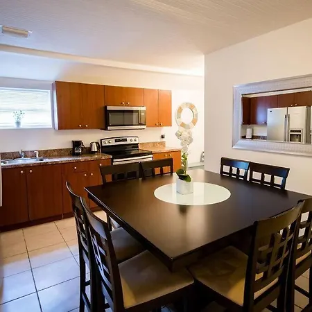 3 Bedroom Miami Home 15 Minutes To The Beach Exterior photo