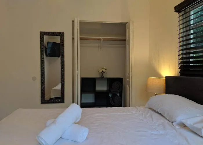 3 Bedroom Miami Home 15 Minutes To The Beach