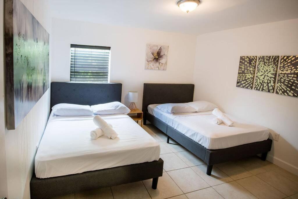 3 Bedroom 15 Minutes To The Holiday home *